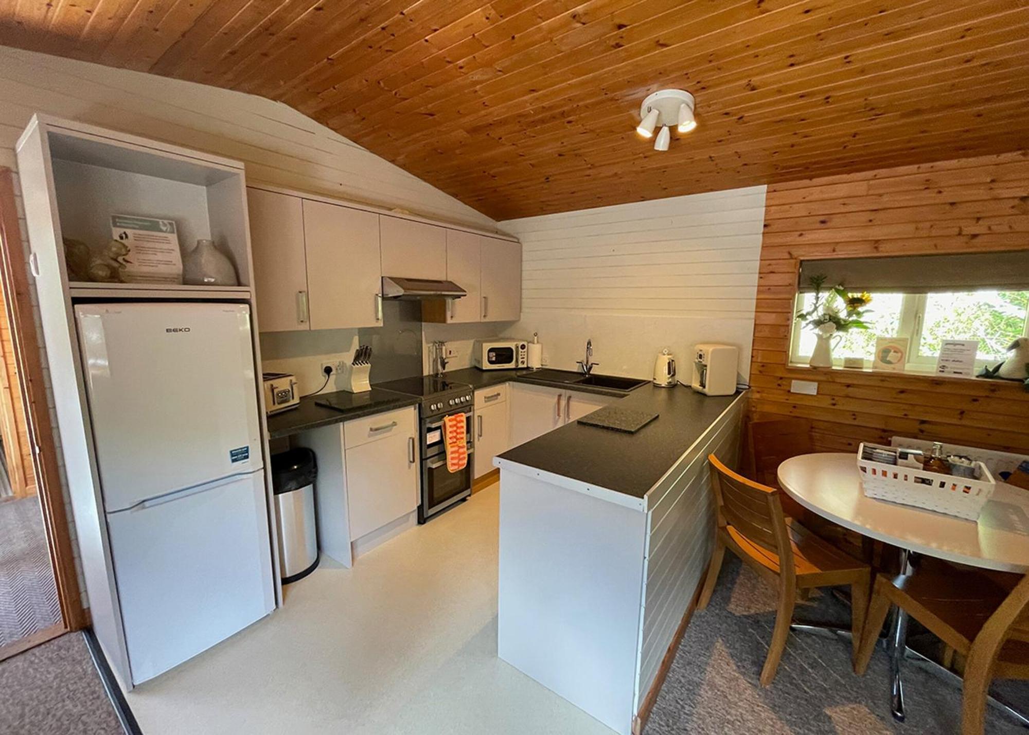 Ivyleaf Combe Lodges Stratton  Exterior photo